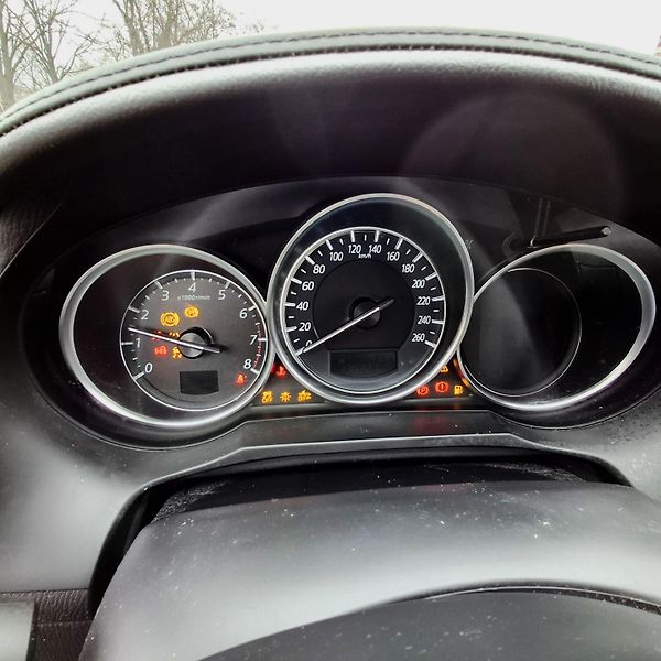 Mazda 6 2.0 121 KW Facelit 1. majitel - fotka 40 z 46