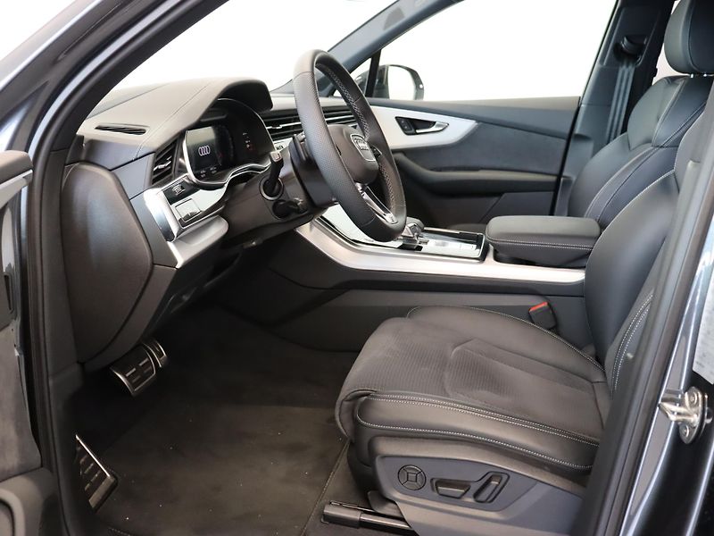 Audi Q7 Sline TDI quattro tiptronic - fotka 10 z 31
