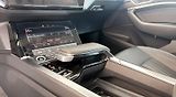 Audi Q8 e-tron 50 Q Kamera Tažné Ambient - náhled 14