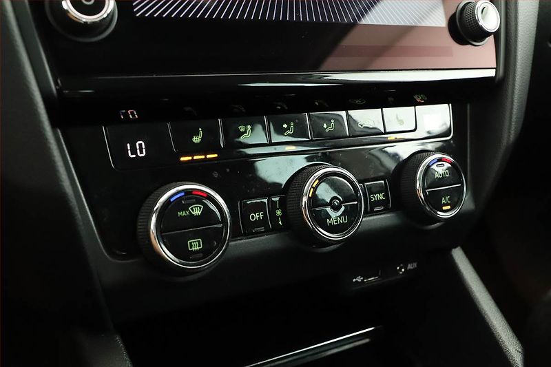Škoda Octavia (2017) Style 1.6 TDI, Navi, Tempomat - fotka 11 z 14