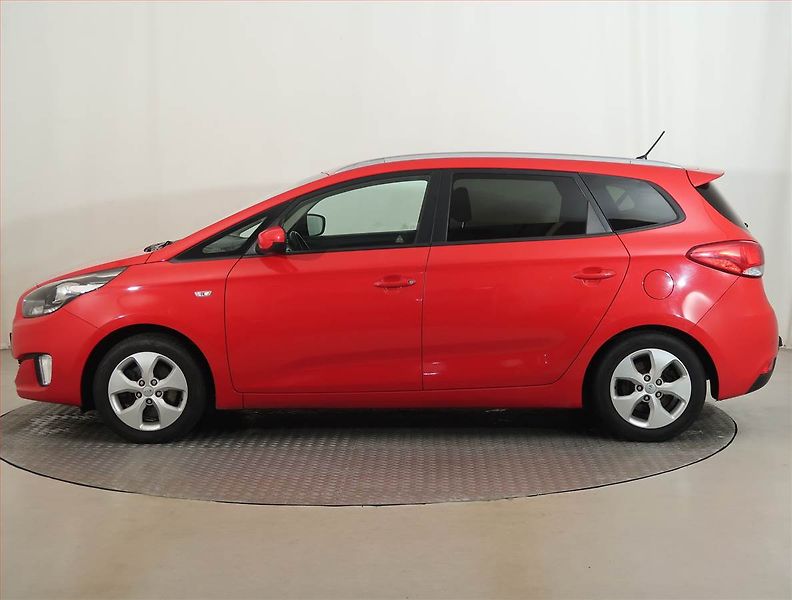 Kia Carens (2014) 1.6 GDI, Serv.kniha, Tempomat - fotka 3 z 13
