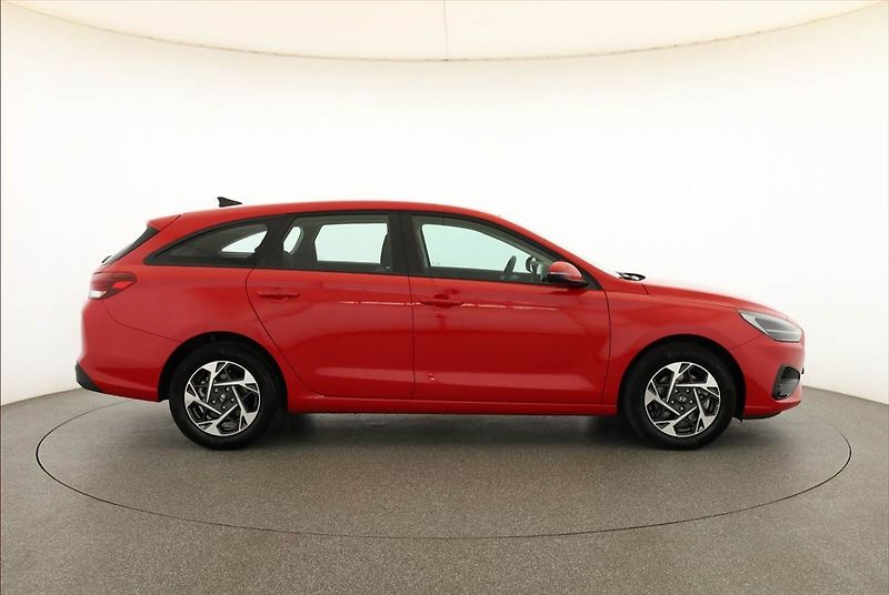 Hyundai i30 (2026) 1.5 DPI, Comfort, NAvi - fotka 6 z 21