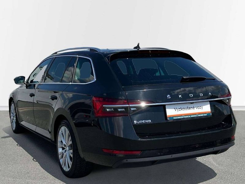 Škoda Superb (2023) 2.0 TDI Style - fotka 7 z 20