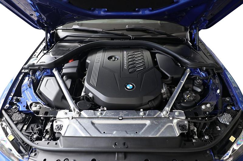 BMW Řada 4 M440i xDrive Gran Coupé - fotka 9 z 28
