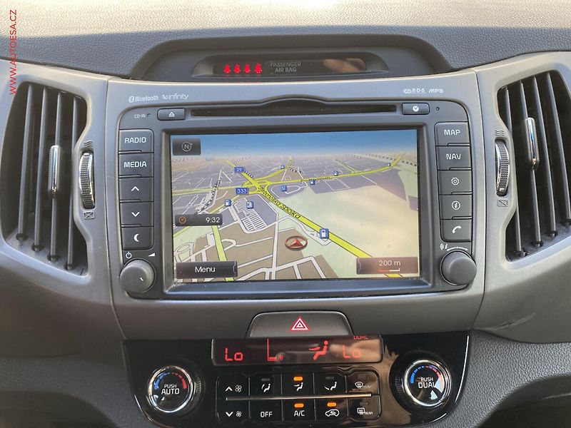 Kia Sportage (2014) 1.7 CRDi, AC, navi, park - fotka 16 z 17