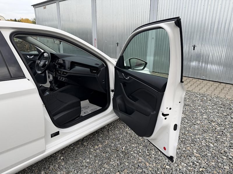 Škoda Scala 1.6TDi 115PS 6R STYLE LED STK! - fotka 119 z 153