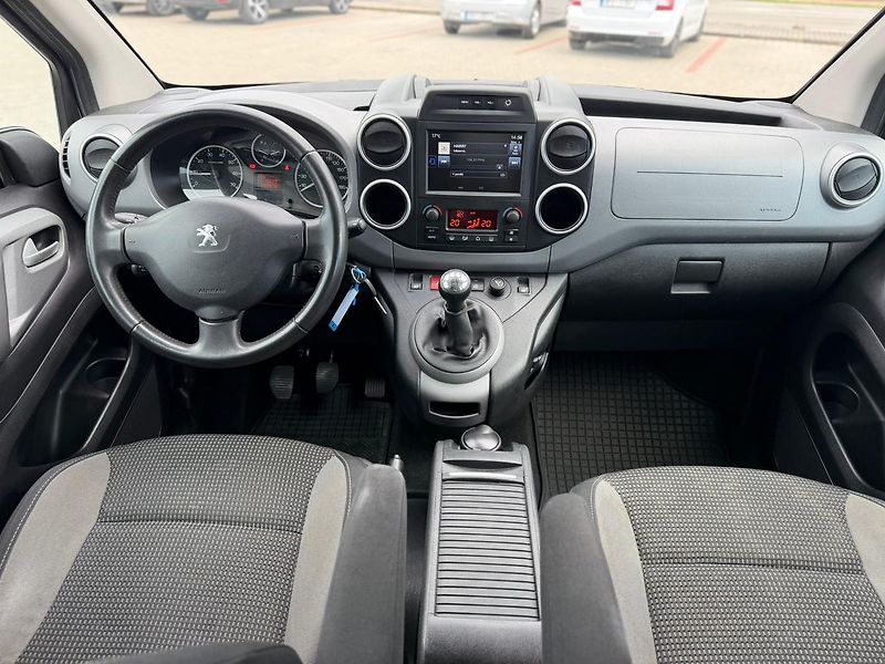 Peugeot Partner ALLURE 1.6VTi 120. 5 míst - fotka 2 z 27