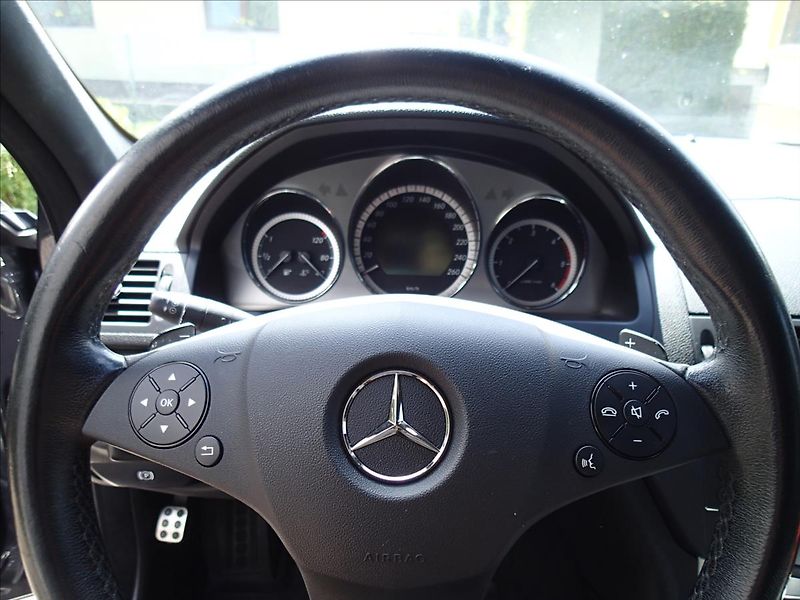 Mercedes-Benz Třídy C 3,0 165 kW, CDI, 4x4,Automat - fotka 14 z 34