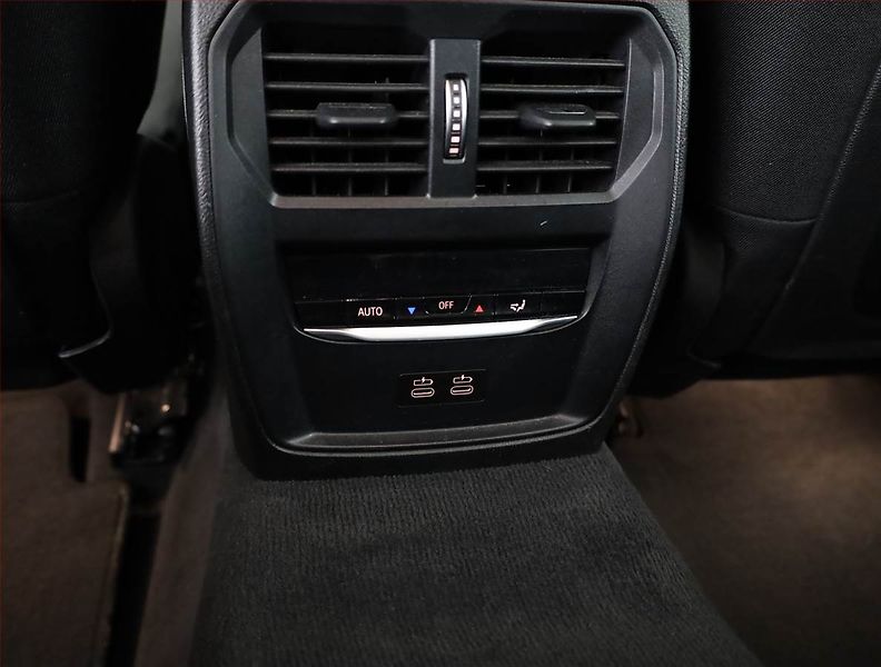 BMW Řada 3 (2021) 320 d xDrive - fotka 18 z 20