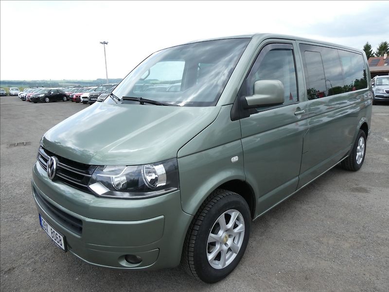 Volkswagen Caravelle 2,5 TDi 96kW LONG 8.míst,závěs - fotka 3 z 33