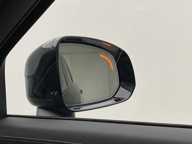 Volvo XC90 (2026) B5 AWD AUT BLACK EDITION PLUS  - fotka 37 z 71