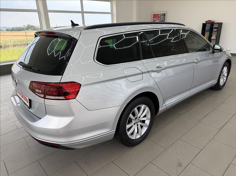 Volkswagen Passat 2,0 TSI, LED, DSG, MirrorLink - fotka 5 z 33