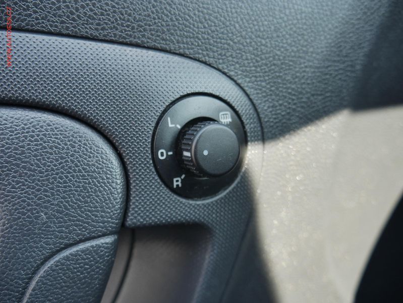 Škoda Fabia (2012) 1.2 TSi, Ambition - fotka 12 z 19