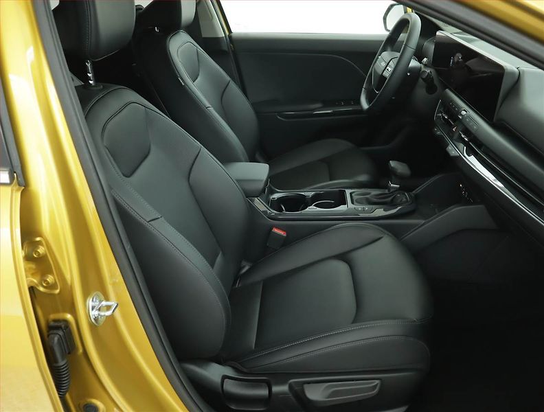 Kia K4 (2026) 1.6 T-GDI, Mrtvý úhel - fotka 9 z 18