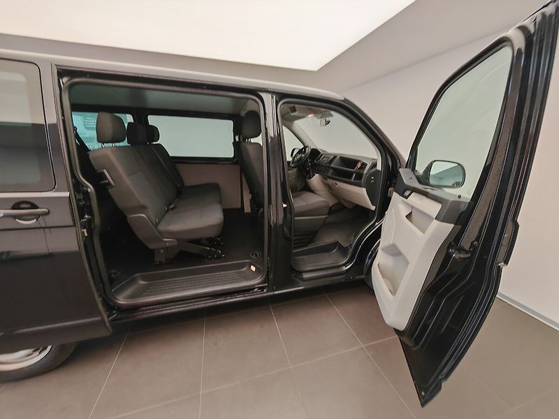 Volkswagen Transporter 2,0Tdi Man , 8míst - fotka 19 z 28