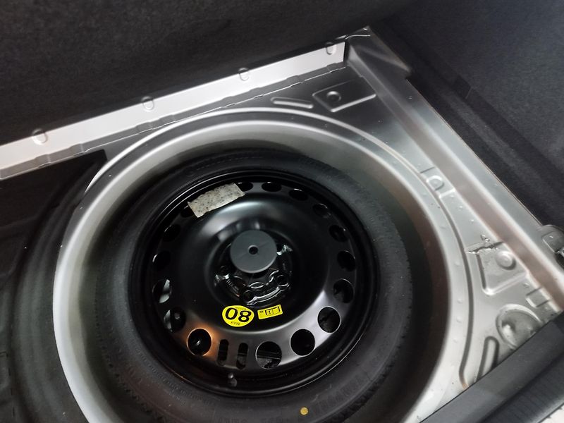 Opel Astra (2008) 1.6i,85kW,KLIM. - fotka 13 z 25