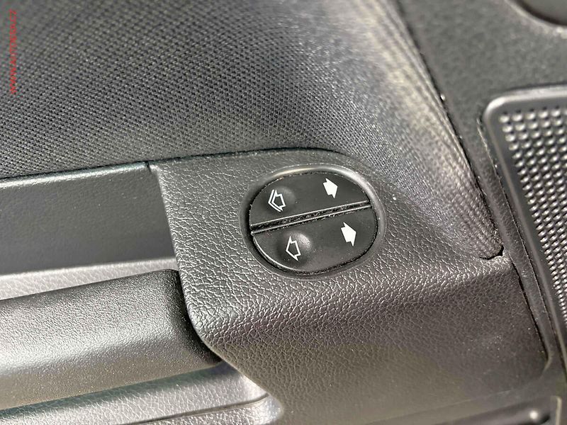 Ford Fusion (2009) 1.4i, 2.maj,ČR, AC - fotka 12 z 13