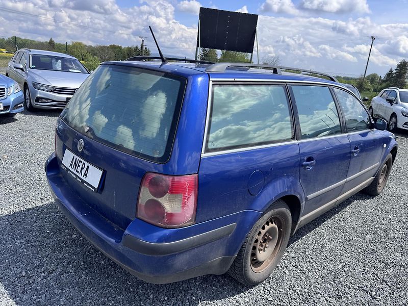Volkswagen Passat Variant 1.9 TDi 96 kW - fotka 11 z 21
