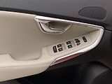 Volvo V40 D4 SUMMUM AUT CZ REZERVACE - náhled 30