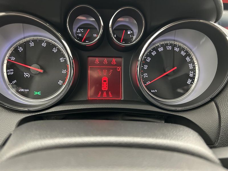 Opel Mokka 1.4 T Enjoy - fotka 15 z 22