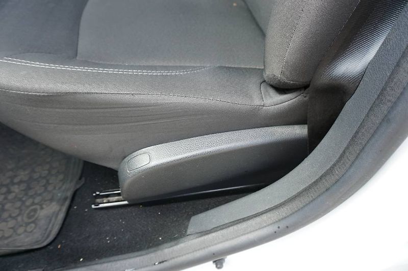 Dacia Lodgy (2016) 1,6 1,Majitel  nové v ČR - fotka 11 z 32
