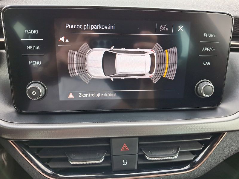 Škoda Kamiq (2022) Style 1,5TSi 110kW - fotka 20 z 35