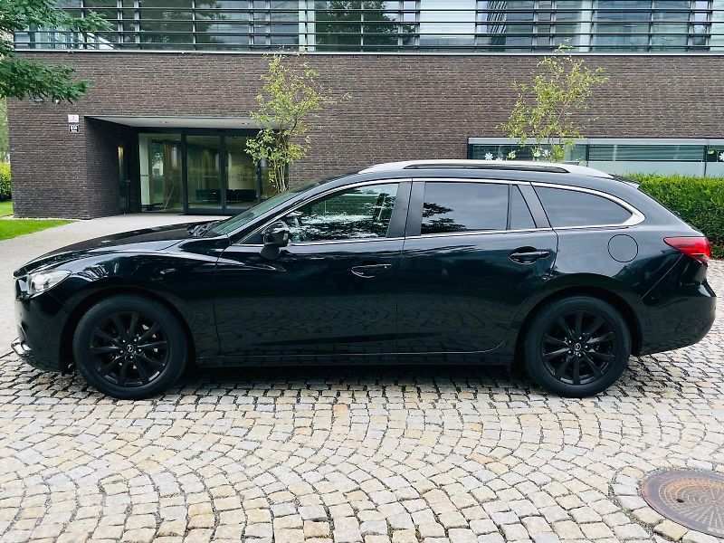 Mazda 6 2.0i MANUÁL SENZORY SERVISKA - fotka 19 z 45
