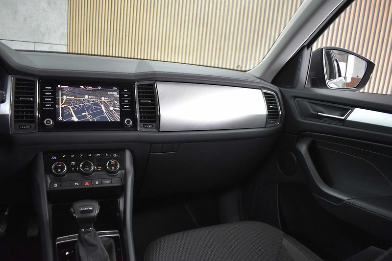 Škoda Kodiaq 2.0 TDI 110 DSG*TAŽNÉ*WEBASTO* - fotka 9 z 44
