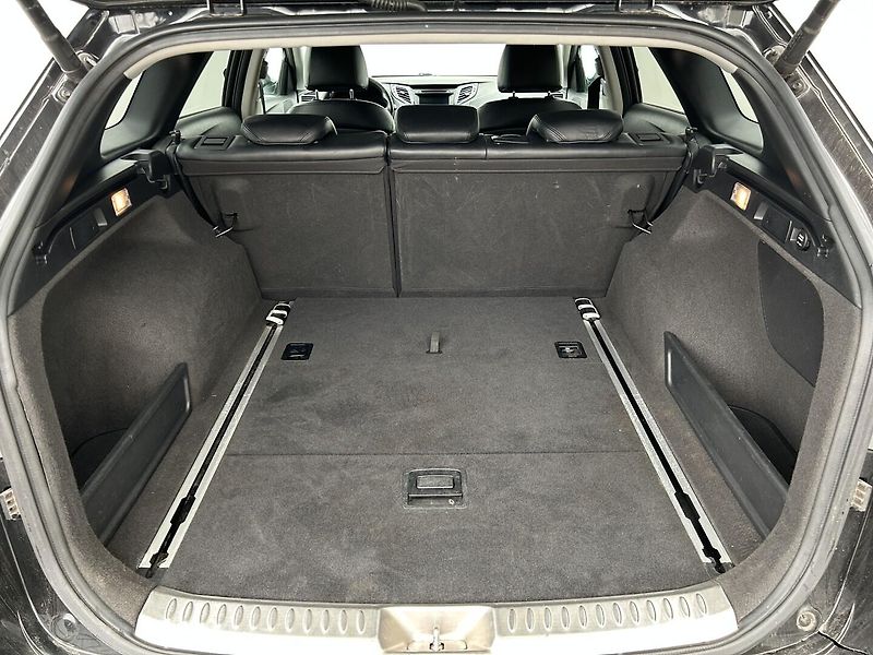 Hyundai i40 2.0 GDI Experience - fotka 26 z 28