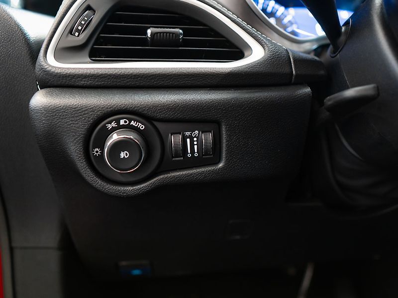 Chrysler Pacifica (2026) 3.6 Select AWD, 360 Cam 2x LCD - fotka 19 z 35