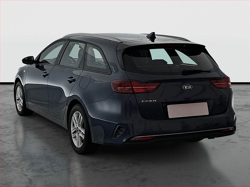 Kia Ceed (2021) 1.5 T-GDI, Serv.kniha - fotka 4 z 16
