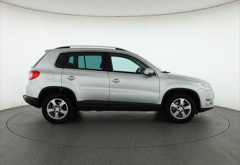 Volkswagen Tiguan (2009) 1.4 TSI, 4X4 - fotka 6 z 15