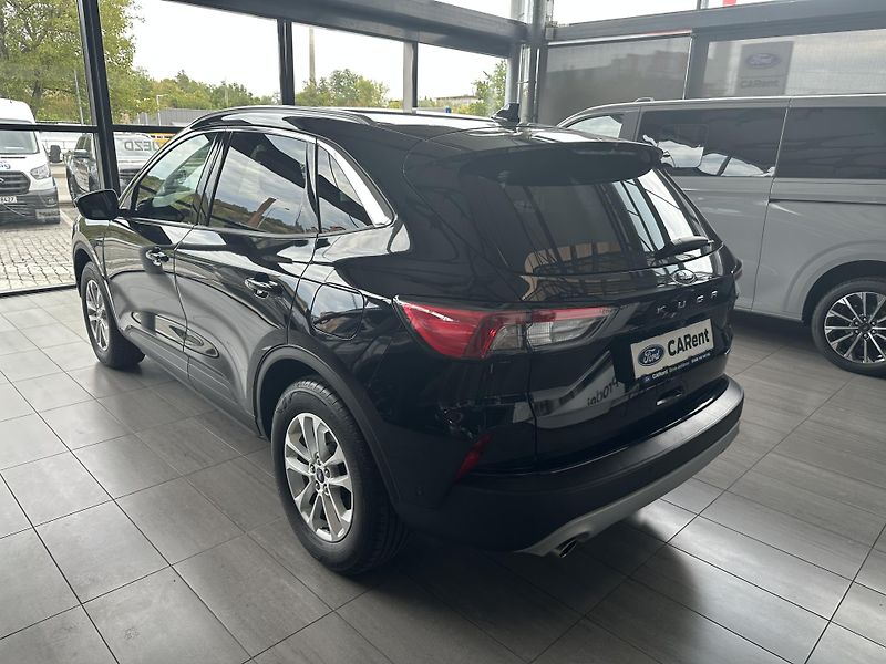 Ford Kuga Titanium X 2.5i HEV 190k aut - fotka 2 z 39