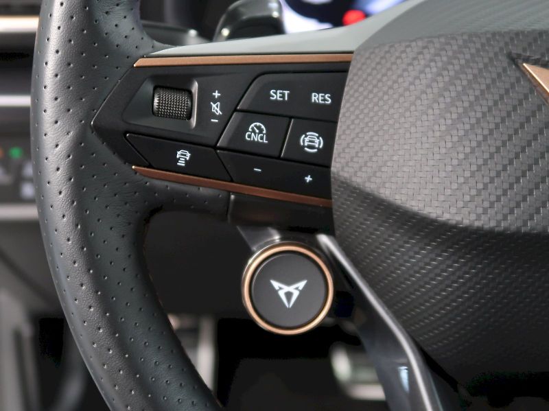 Cupra Leon (2025) ST 1.5 eTSI 110KW DSG - fotka 20 z 43