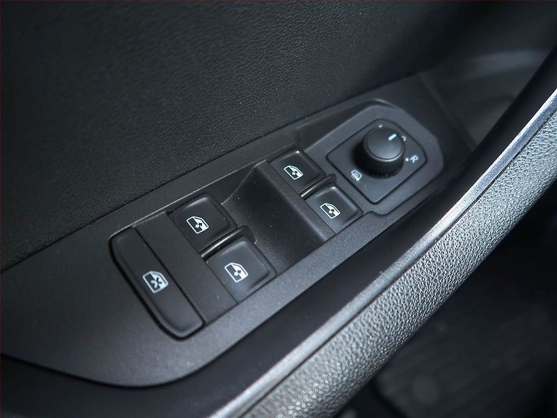 Škoda Karoq (2018) Style 2.0 TDI, 4X4, Automat - fotka 16 z 16