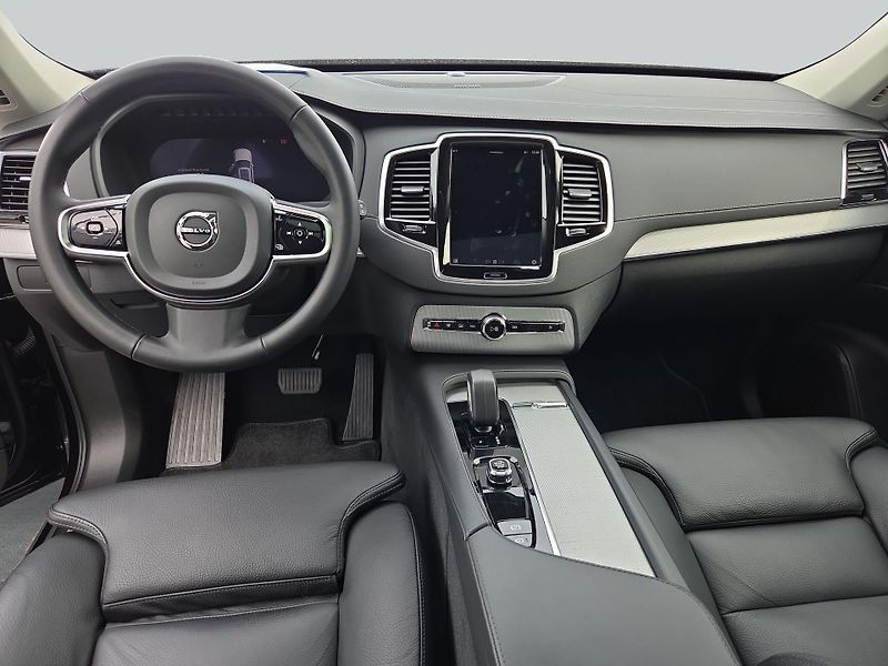 Volvo XC90 B5 Diesel AWD Plus Bright - fotka 11 z 18