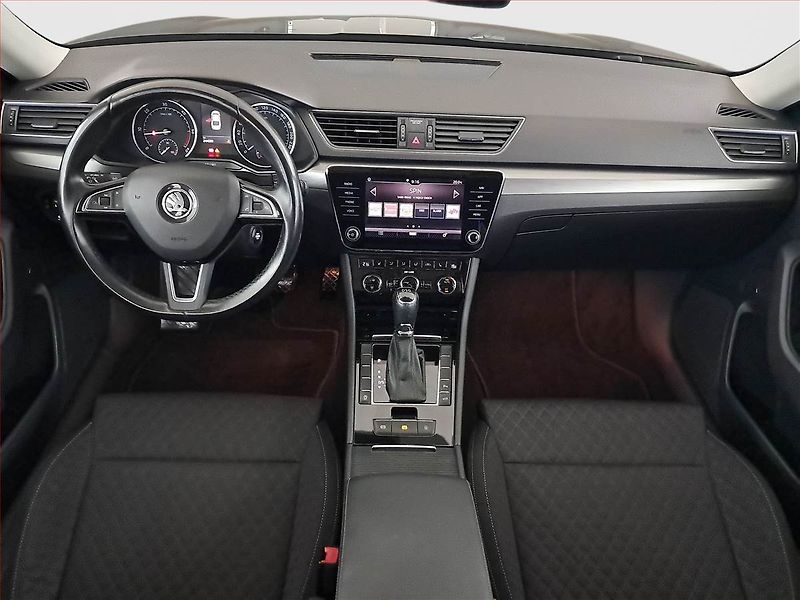 Škoda Superb (2017) 2.0 TDI, Automat, Bi-Xenony - fotka 8 z 19