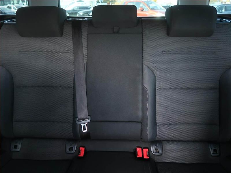 Volkswagen Golf (2016) 1.6 TDI, Tempomat - fotka 10 z 18