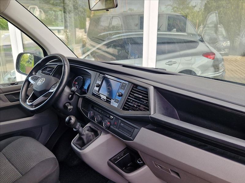 Volkswagen T6.1 2,0 TDI CAMPING VESTAVBA 4MÍST - fotka 26 z 41