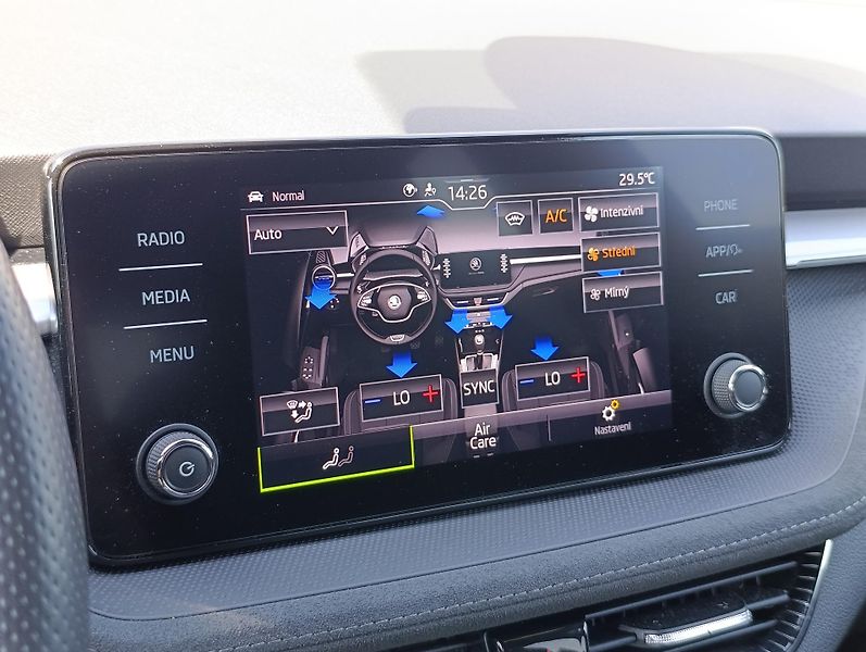 Škoda Fabia 1.0TSI DSG STYLE+ ČR 1.MAJITEL - fotka 25 z 33