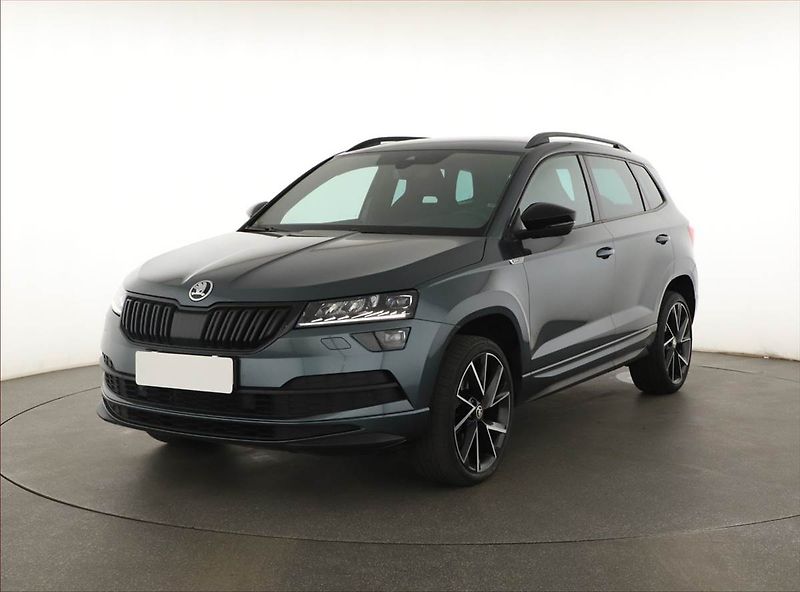 Škoda Karoq (2021) Sportline 1.5 TSI - fotka 2 z 15