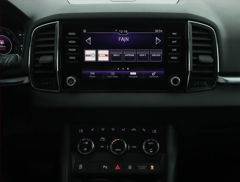 Škoda Karoq (2020) 1.5 TSI - fotka 10 z 14
