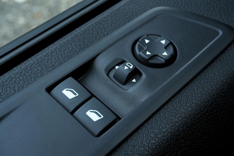 Toyota ProAce Verso 2.0d 130 kW, L2, VIP, Tažné - fotka 32 z 44