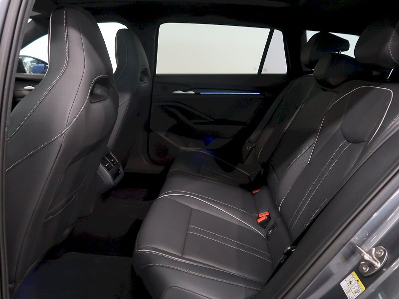 Škoda Superb (2026) SPORTLINE 2.0TDI 142KW 4x4 DSG - fotka 18 z 48