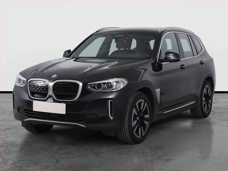 BMW iX3 (2021) 80 kWh, SoH 98% - fotka 2 z 25