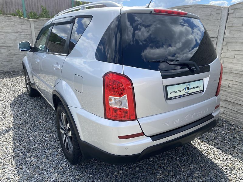 SsangYong Rexton 2.0CD-i 4x4 7M MAN 155PS 170KM - fotka 3 z 151