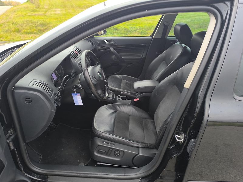 Škoda Octavia 1.9 TDi 4x4 SERVIS,DOL KM - fotka 9 z 38