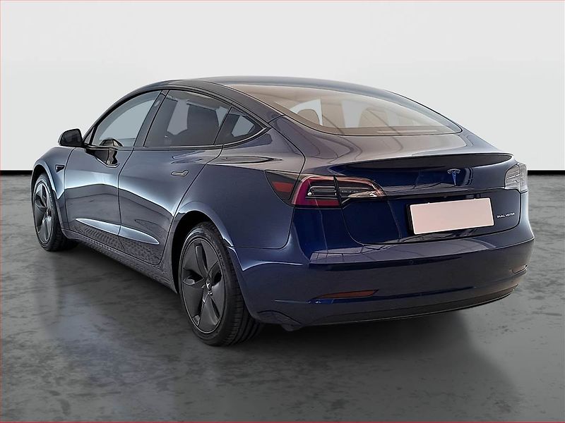 Tesla Model 3 (2019) Long Range 4WD 78kWh, SoH 81% - fotka 4 z 21