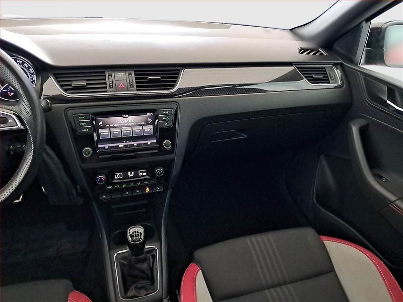 Škoda Rapid (2019) Spaceback 1.0 TSI, Tempomat - fotka 8 z 20