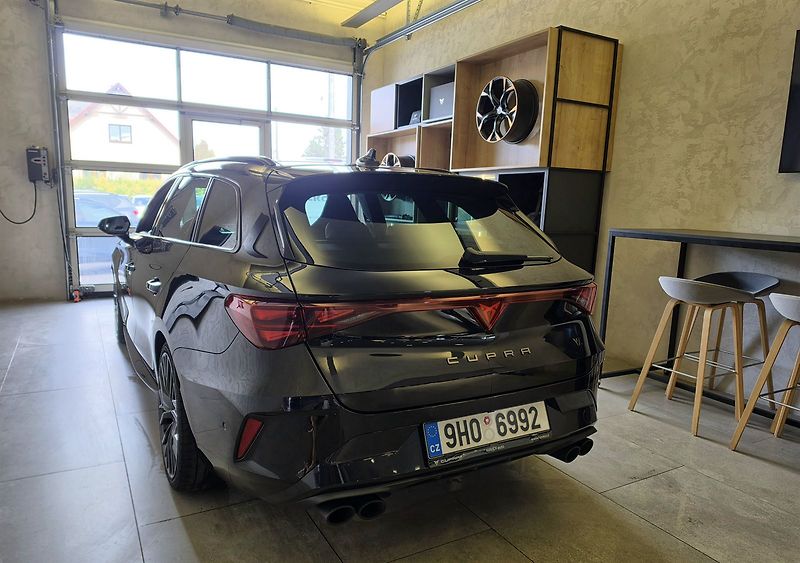 Cupra Leon (2026) SP VZ 2.0 TSI 333k DSG 4WD - fotka 6 z 15